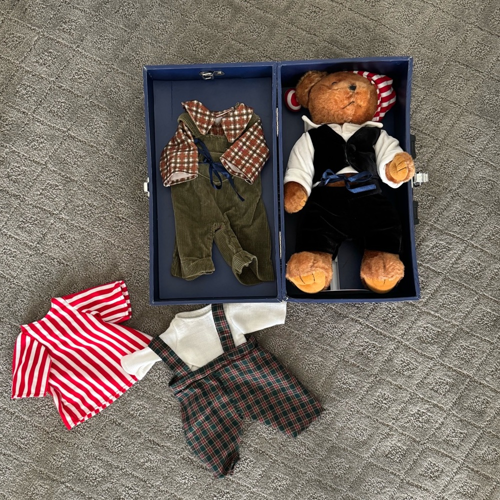 Chosun International Travel Teddy Bear Plush  Blue Wardrobe Trunk 4 Outfits 3